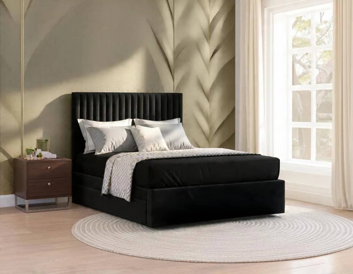 Alicia Bed in black